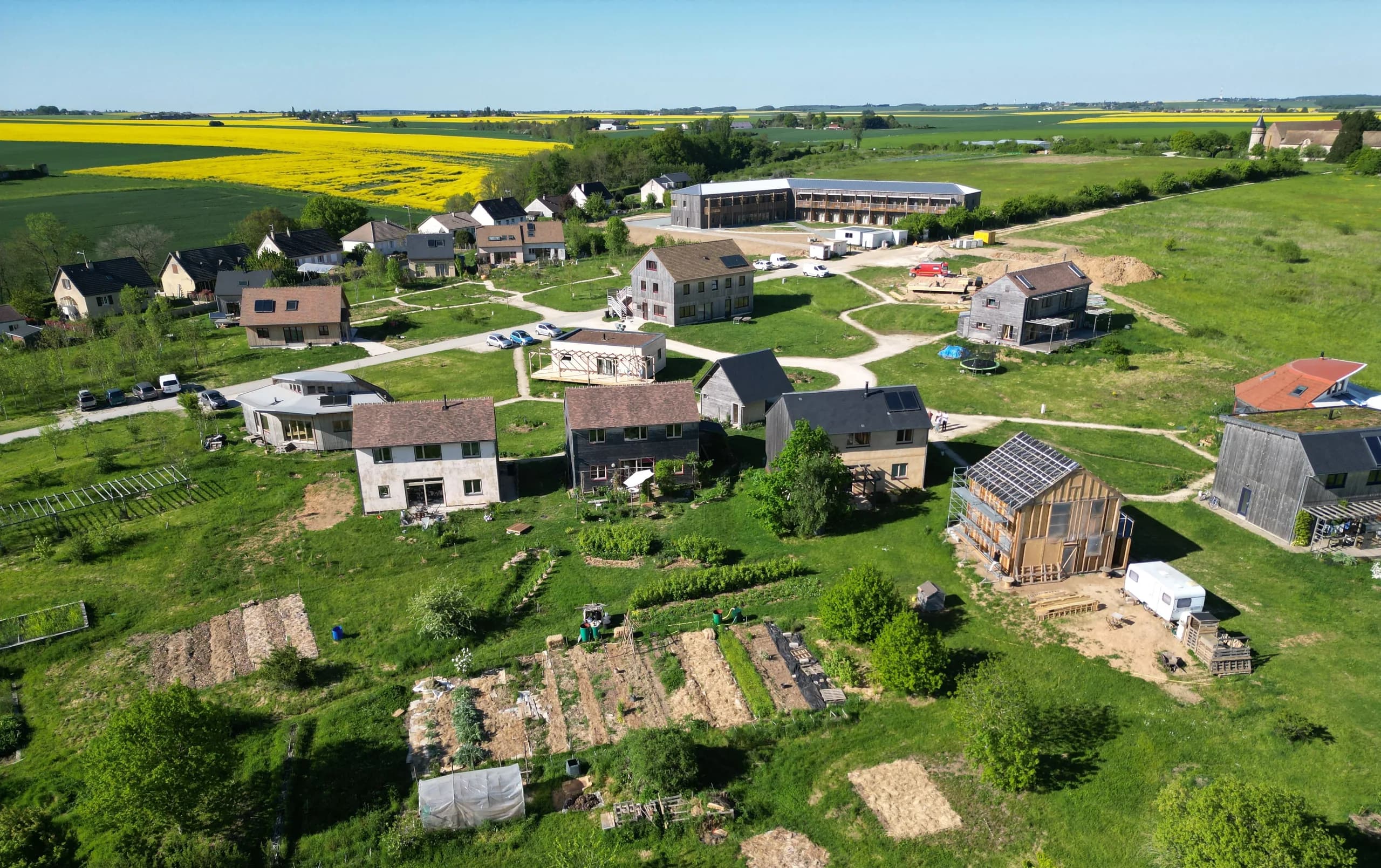 Écohameau du Plessis, Pontgouin (Eure-et-Loir) — vue 2