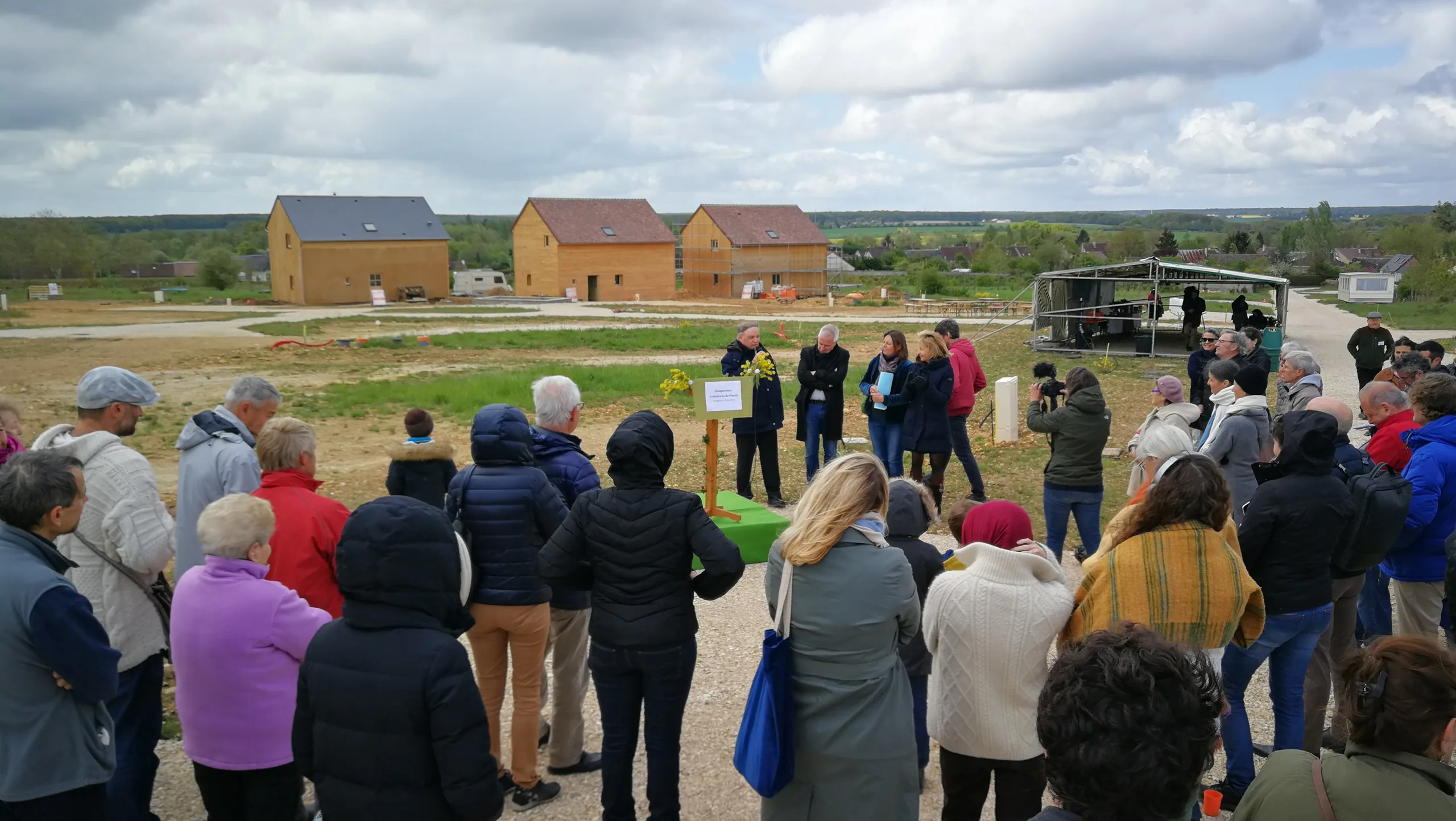 Trois maisons paille de l'écohameau du Plessis, Pontgouin (Eure-et-Loir) — vue 13